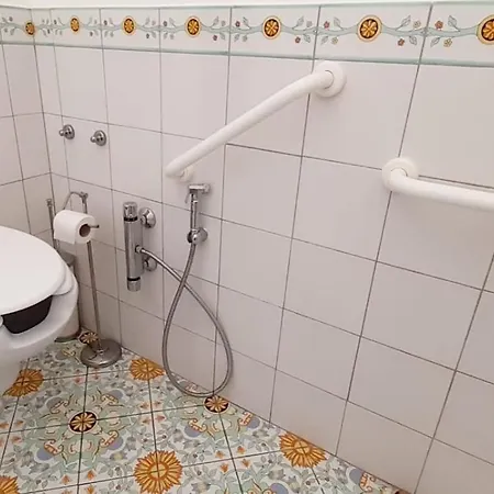 Couette-café La Foresteria Di Maestina 4*